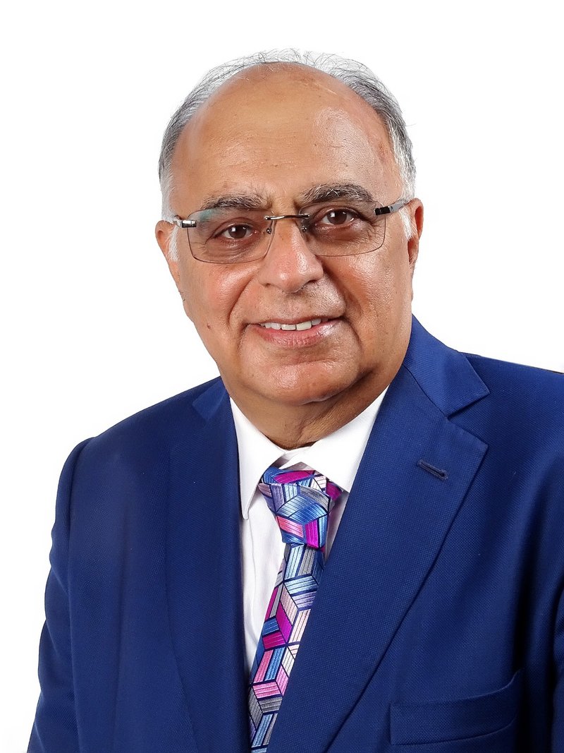 Mr. R. D. Hariani — Chairman & Managing Director, G. R. Engineering Private Limited